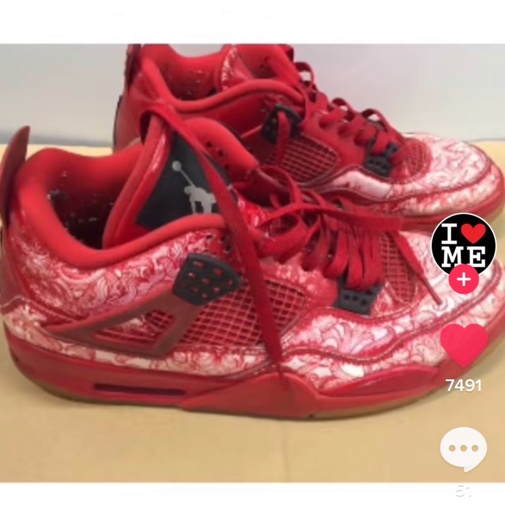 Womens air Jordan retro 4 ‘singles day’ - Picture 4 of 8